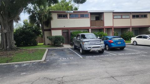 Photo of 1818 Warringwood Drive #GE, Orlando, FL 32839 (MLS # O6347222) Photo of 1818 Warringwood Drive #GE, Orlando, FL 32839 (MLS # O6347222)