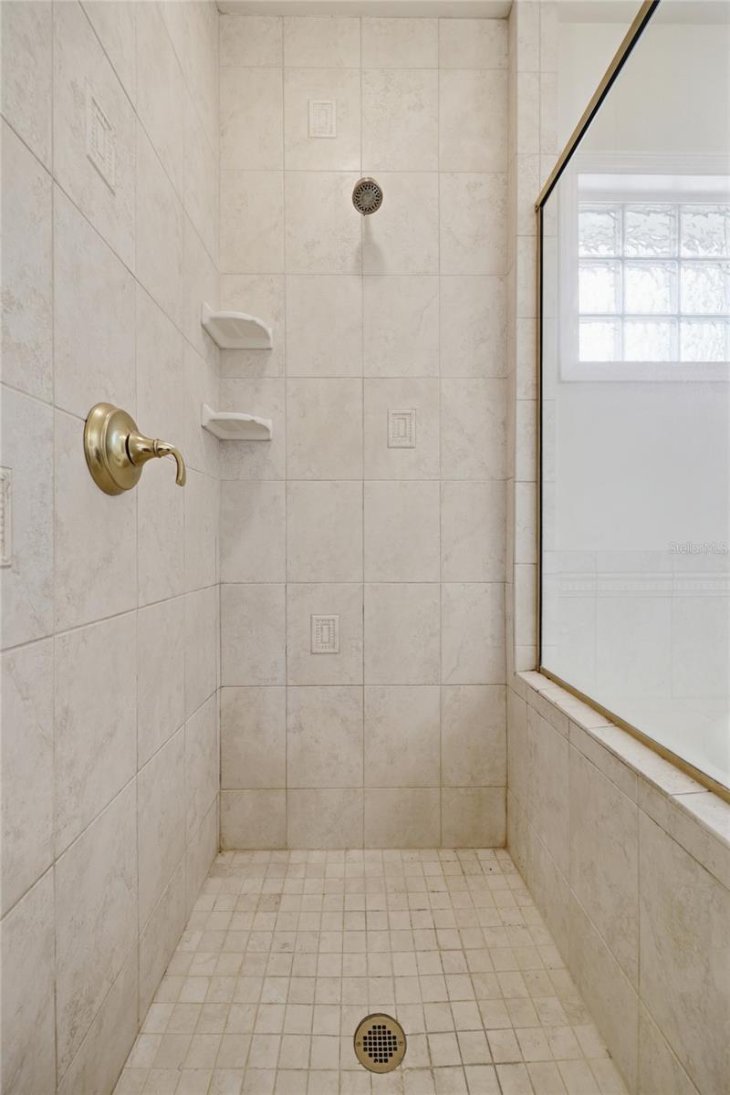 HAILE PLANTATION UNIT 34 PH 6 - Residential