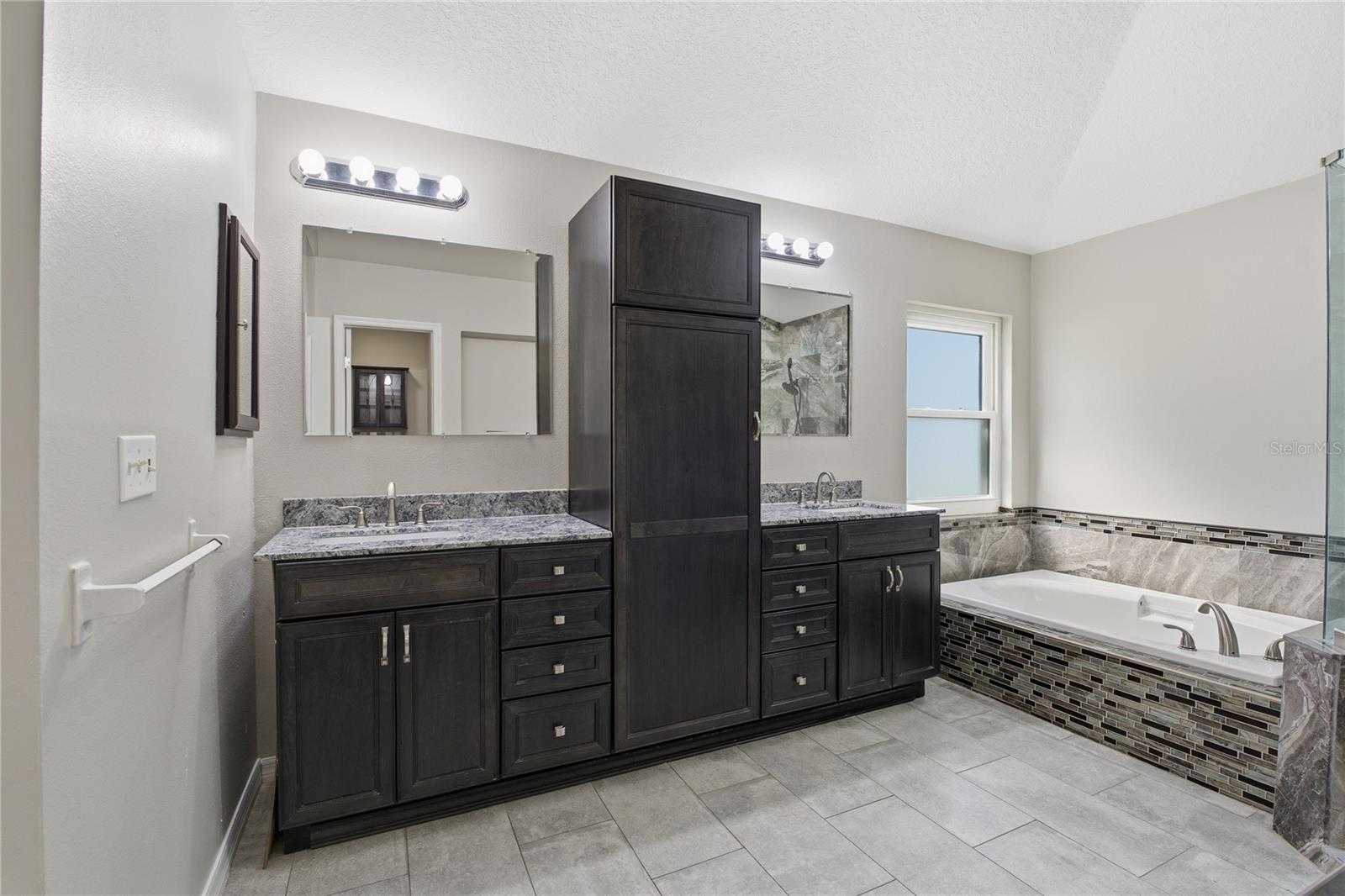 CANTERBURY - Residential