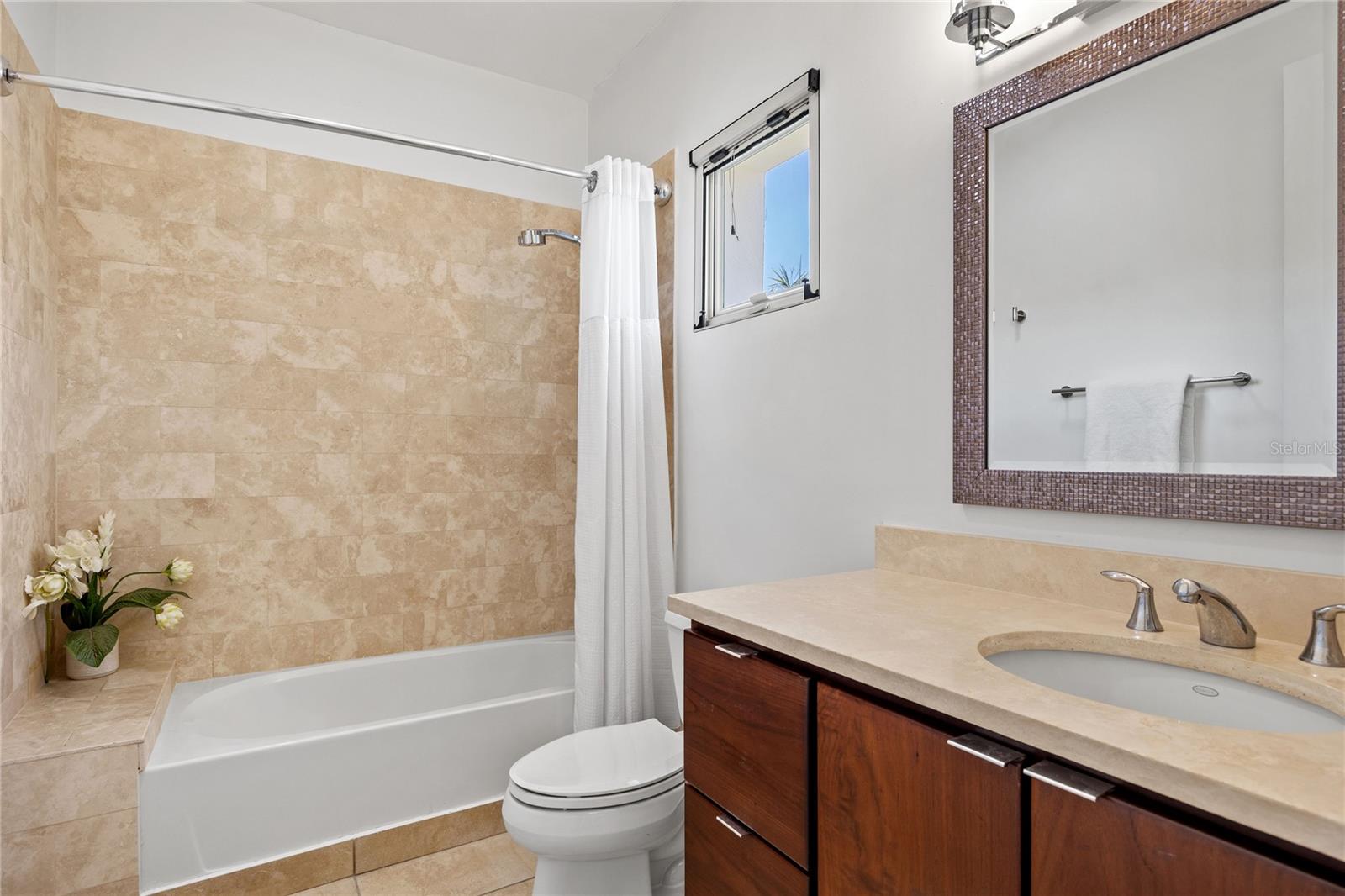 DORADO BEACH EAST - Residential