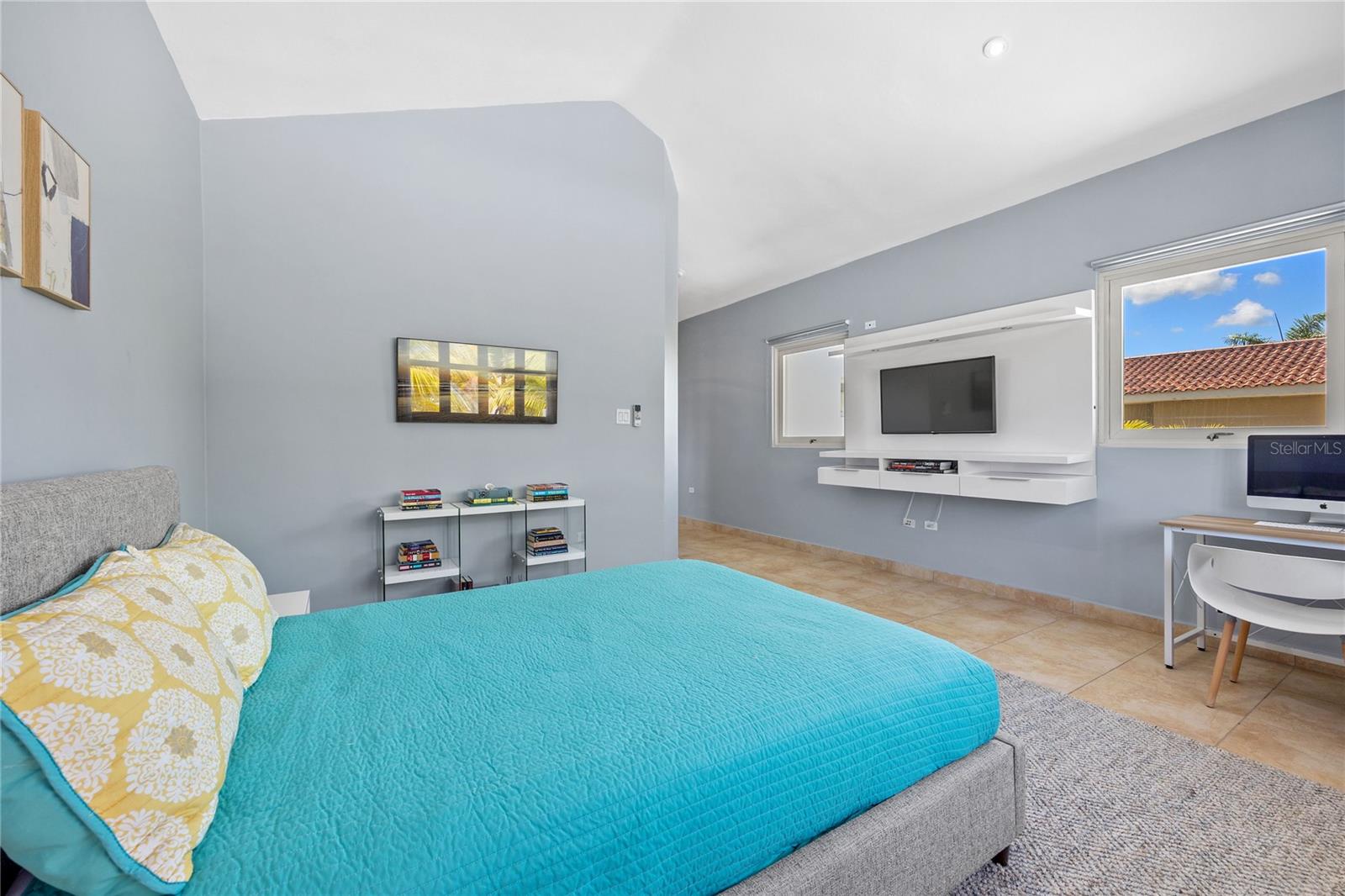 DORADO BEACH EAST - Residential