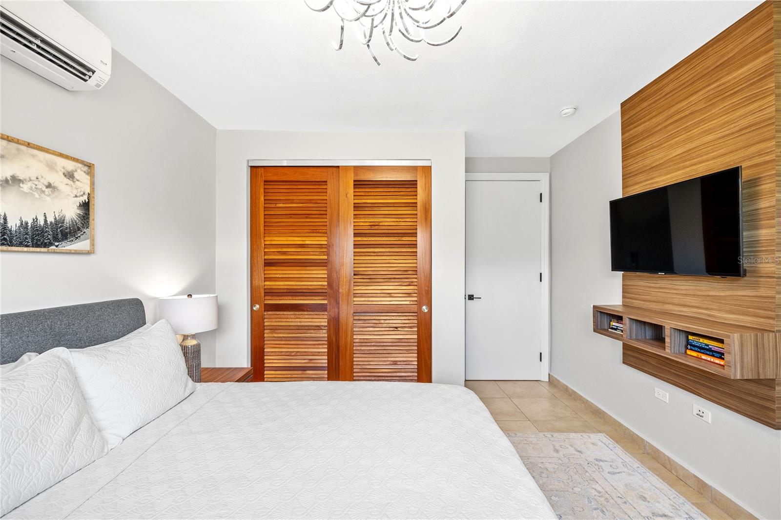 DORADO BEACH EAST - Residential