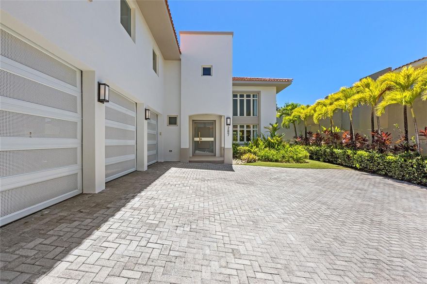 Welcome to 287 Dorado Beach East, a beautifully curated home located on the most desirable street inside the highly sought after Dorado Beach East community, one of the most picturesque coastal enclaves in Puerto Rico.  This single family home is one of the last to be developed in the neighborhood and was completed in 2013.  Spanning over 6,000 square feet of living space across two levels and sitting on a quarter acre of land, this home is waiting for the discerning buyer to come along and add their personal touch.  The main level introduces a warm and cohesive open floor-plan of multiple living and dining spaces connecting to the large kitchen highlighting beautiful marble countertops and a large island perfect for entertaining.  Four bedrooms all with en-suite bathrooms and an upstairs laundry room complete the top floor. The spacious primary bedroom has plenty of space for sleeping and lounging as well as a separate vanity/desk area with a large walk-in closet and beautifully renovated primary bathroom.   Included is a full back-up generator and water cistern. 

This home is perfectly located next to all of the amenities within the Dorado Beach community - the Fitness & Wellness Center, the Tennis & Racquet Center, the TPC Golf Courses and Clubhouse, and the Watermill Waterpark!