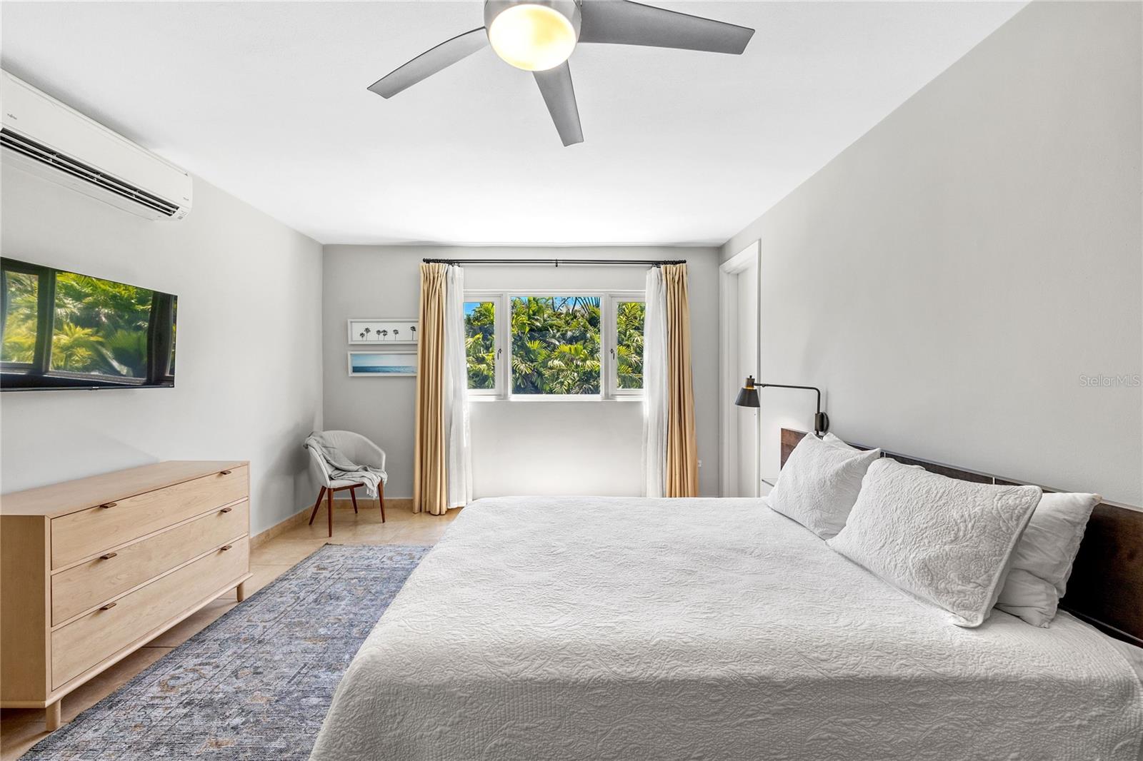 DORADO BEACH EAST - Residential