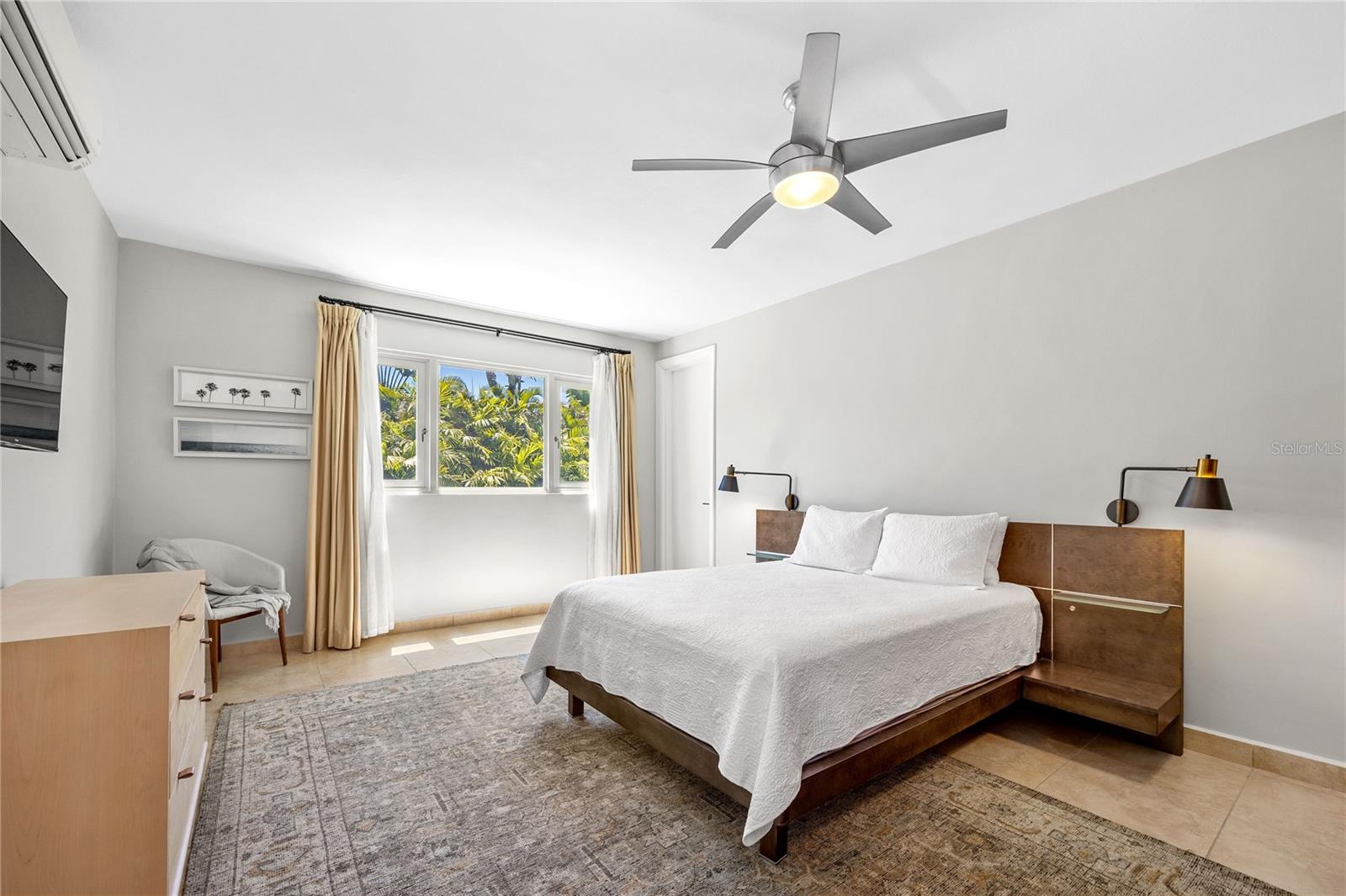 DORADO BEACH EAST - Residential