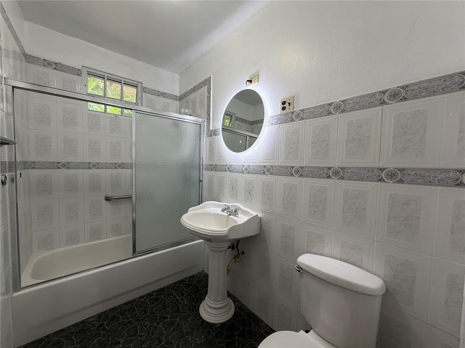 BORINQUEN WARD, CASA GRANDE SECTOR - Residential