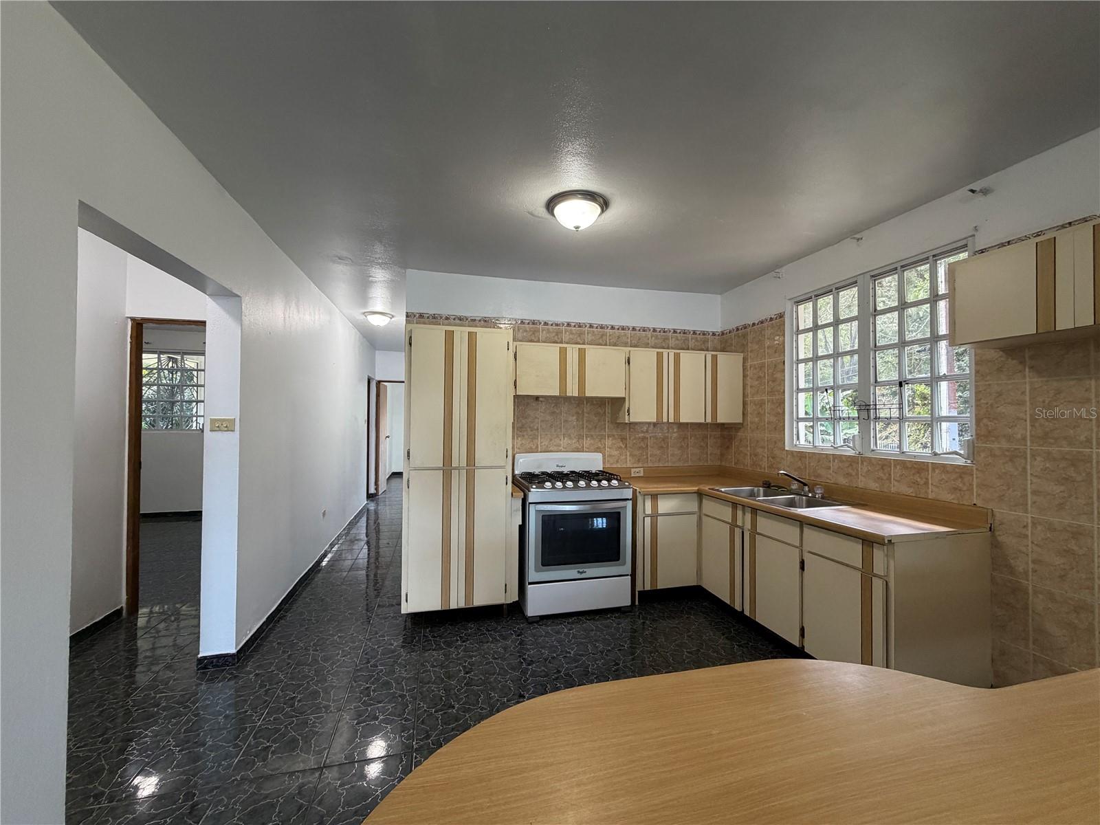 BORINQUEN WARD, CASA GRANDE SECTOR - Residential