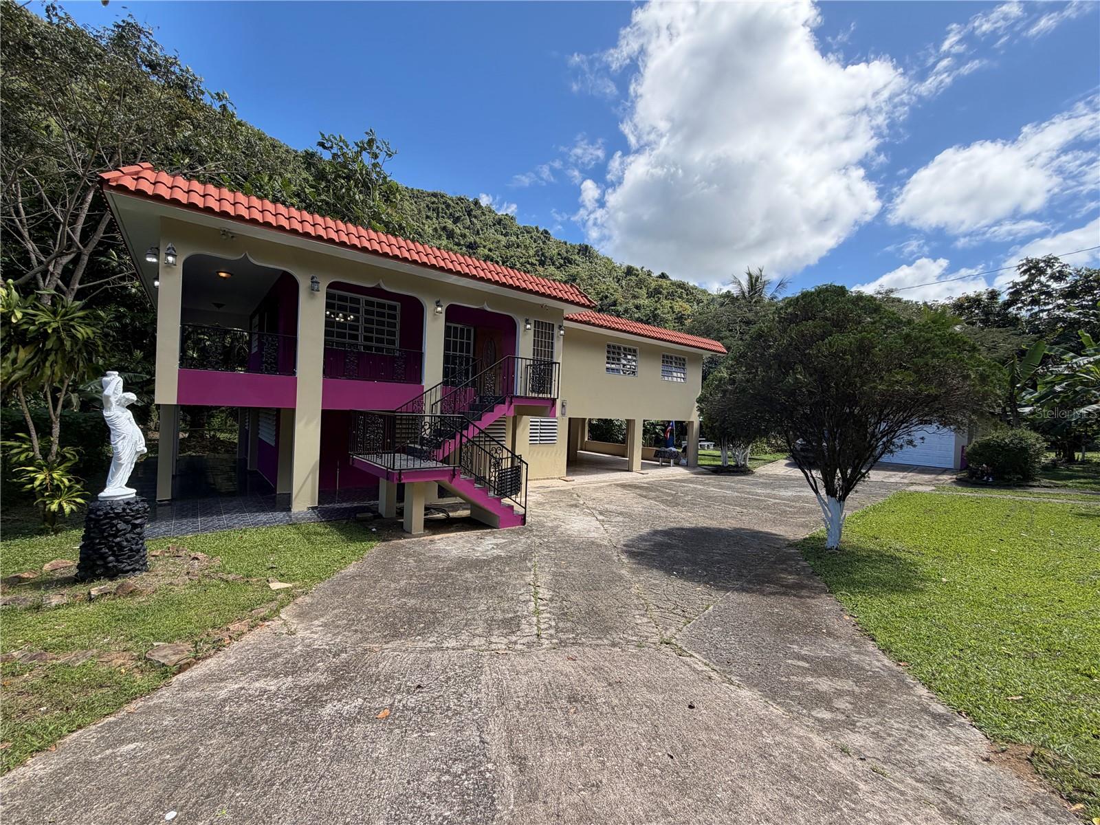 BORINQUEN WARD, CASA GRANDE SECTOR - Residential