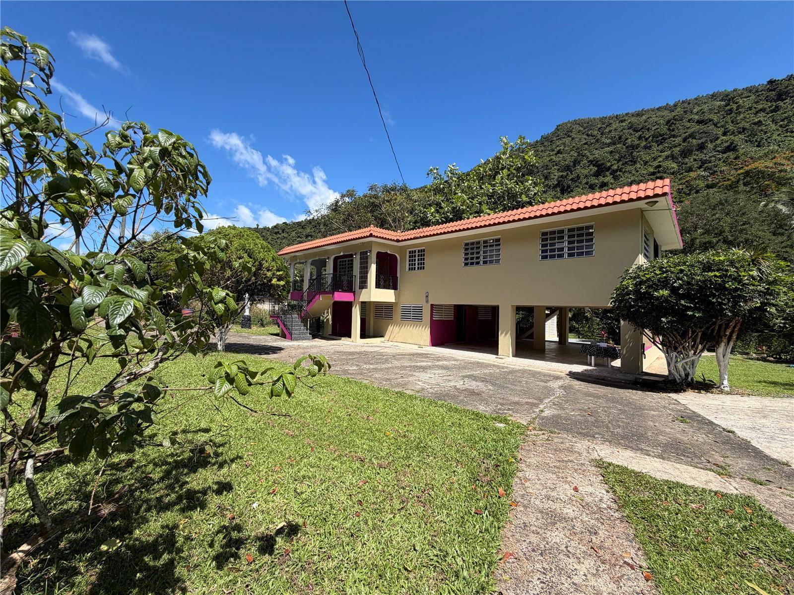 BORINQUEN WARD, CASA GRANDE SECTOR - Residential