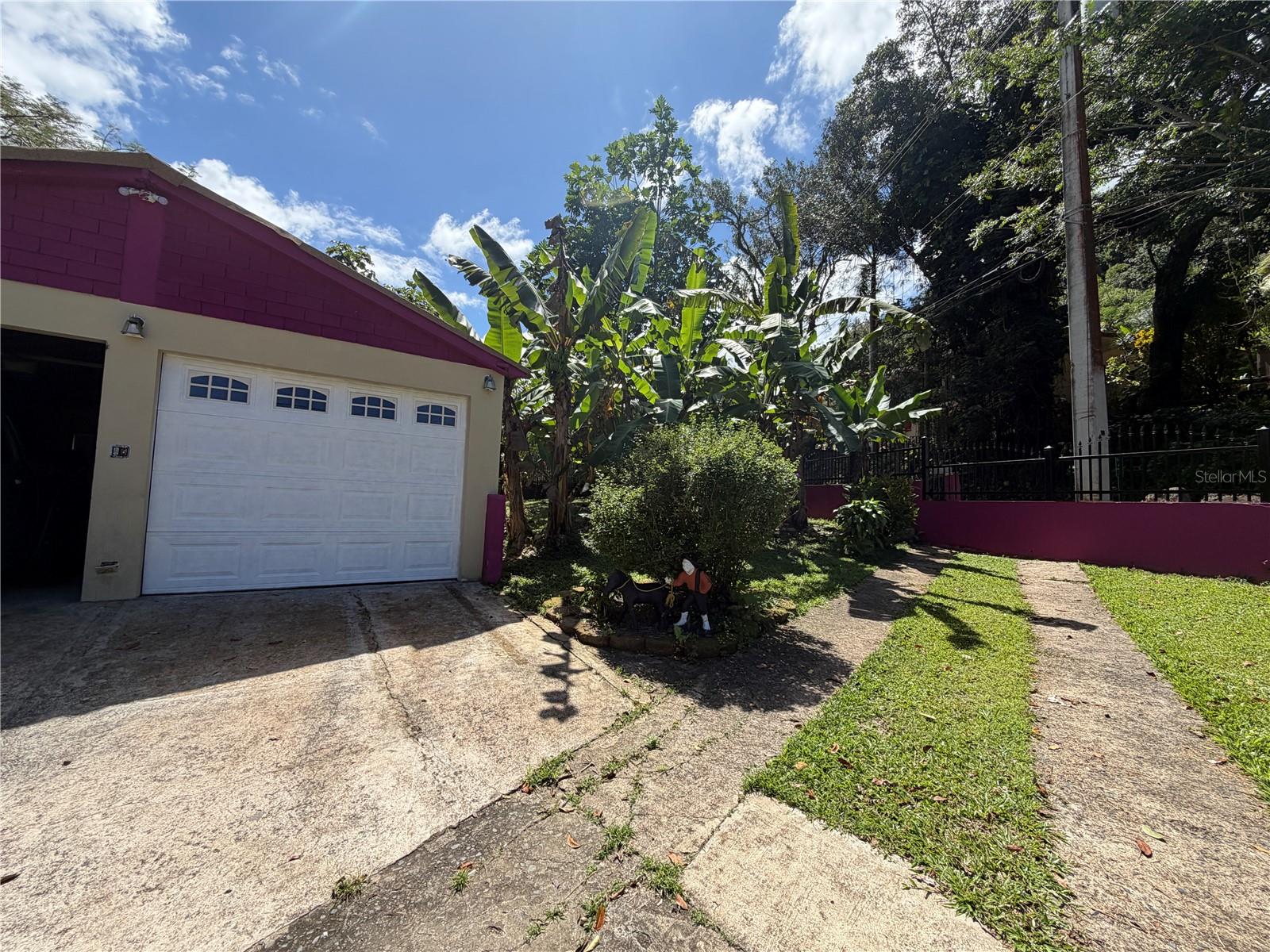 BORINQUEN WARD, CASA GRANDE SECTOR - Residential