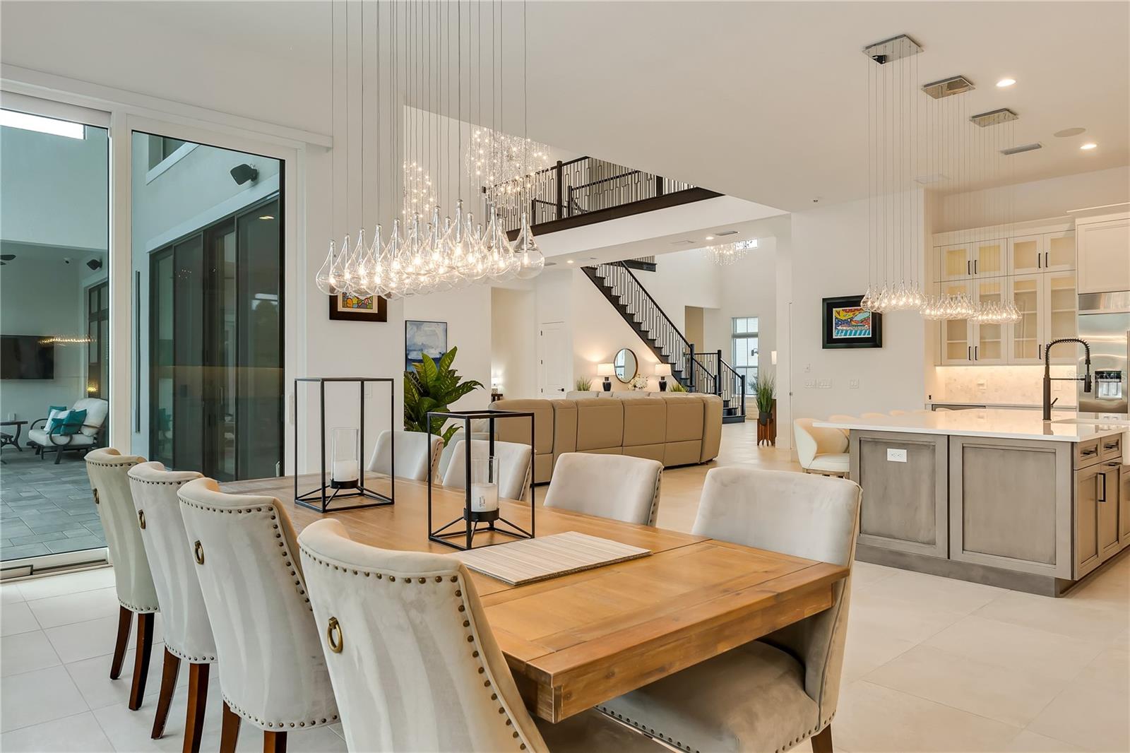 LAUREL POINTE PH 1 - Residential