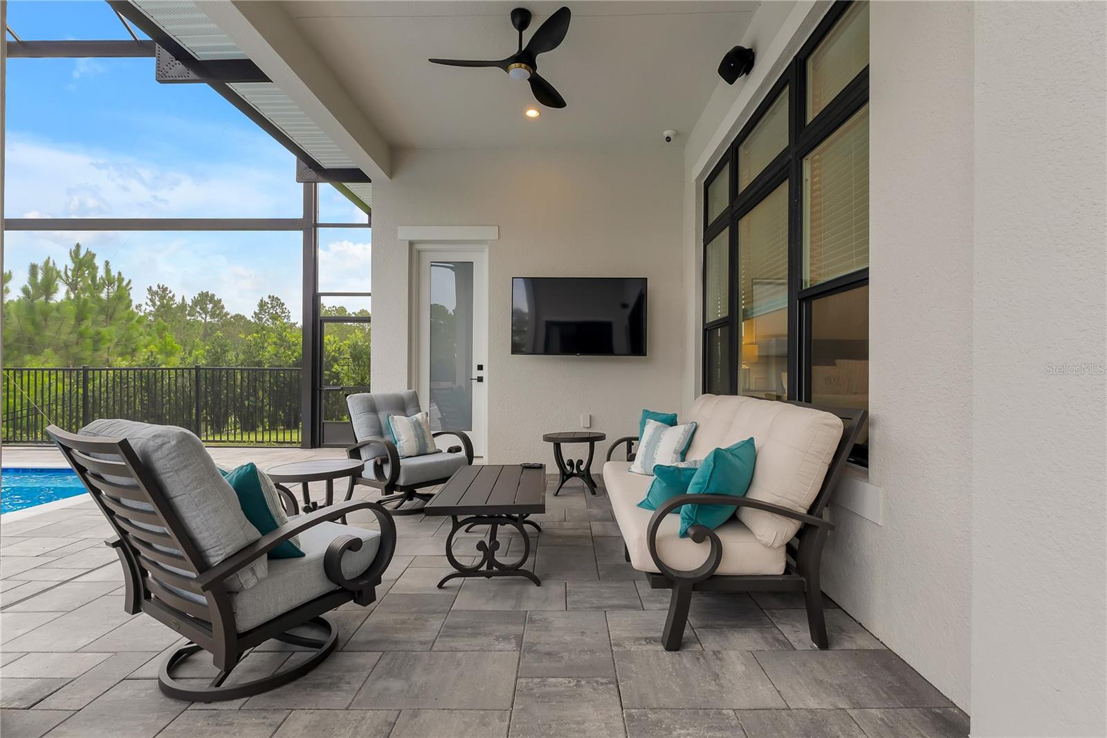 LAUREL POINTE PH 1 - Residential