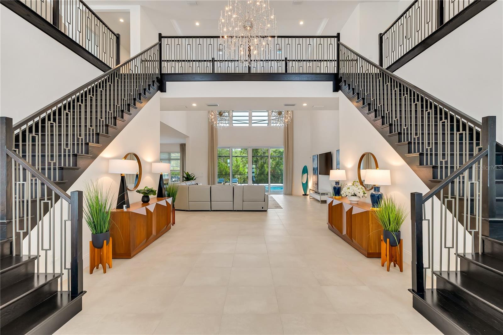 LAUREL POINTE PH 1 - Residential