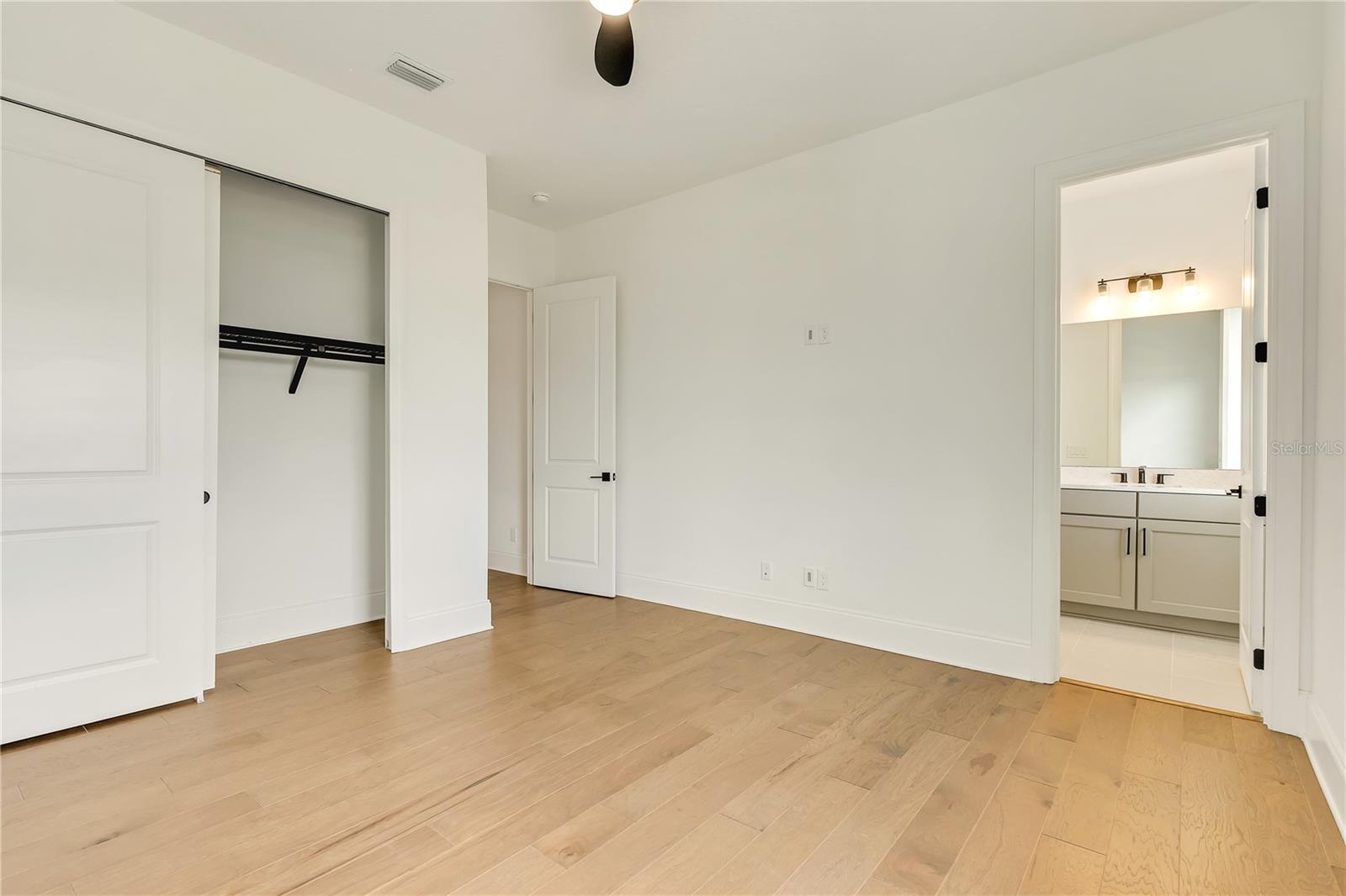LAUREL POINTE PH 1 - Residential
