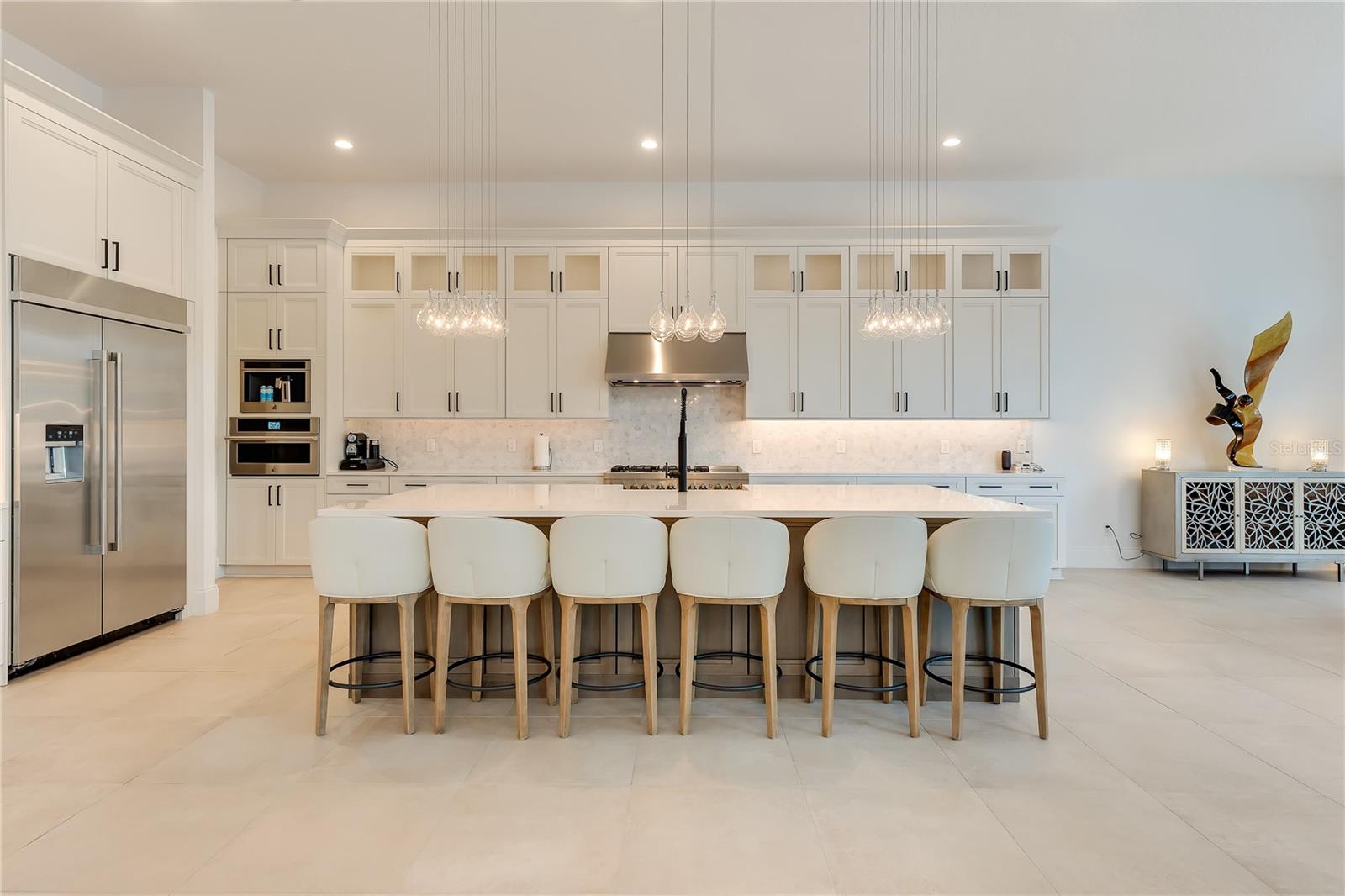 LAUREL POINTE PH 1 - Residential