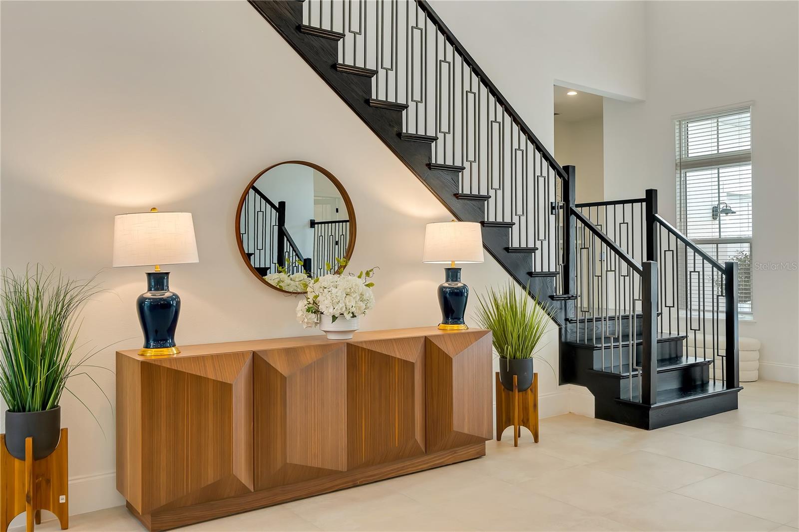LAUREL POINTE PH 1 - Residential