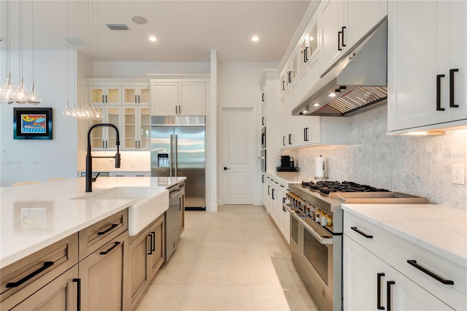 LAUREL POINTE PH 1 - Residential