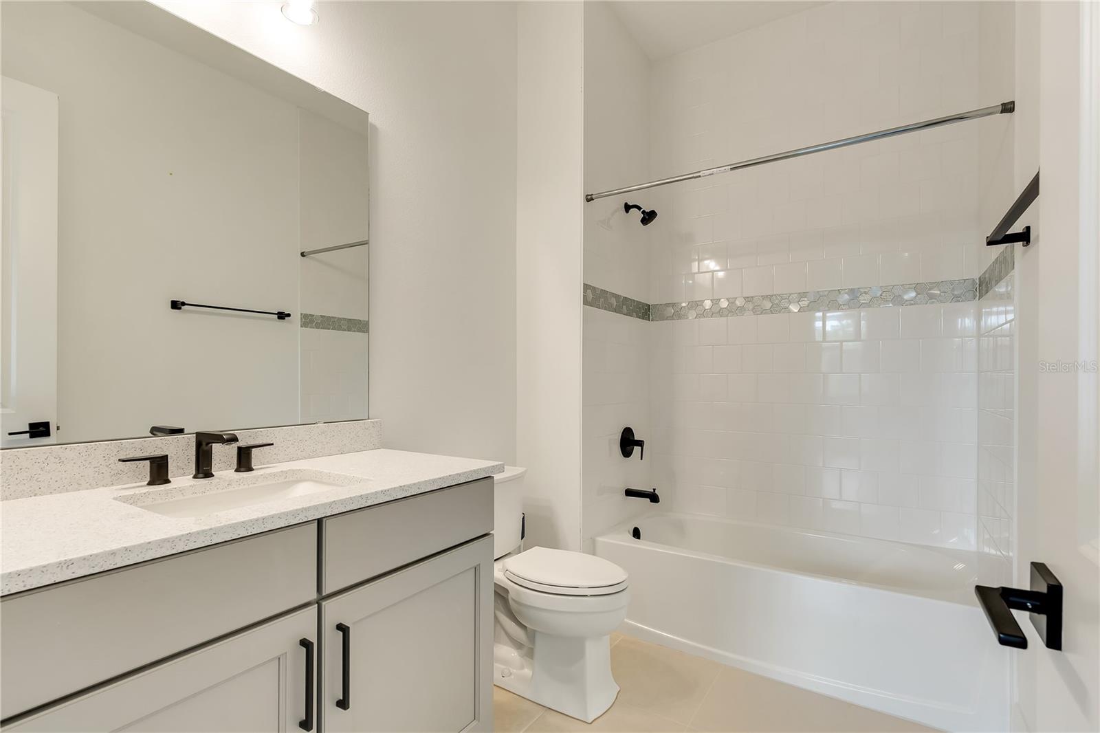 LAUREL POINTE PH 1 - Residential