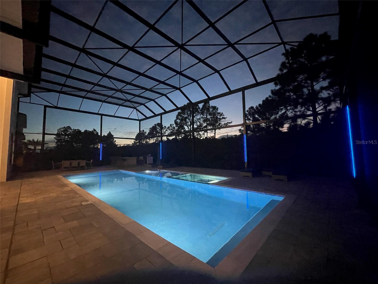 LAUREL POINTE PH 1 - Residential