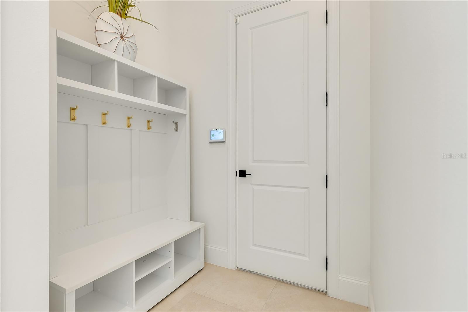 LAUREL POINTE PH 1 - Residential