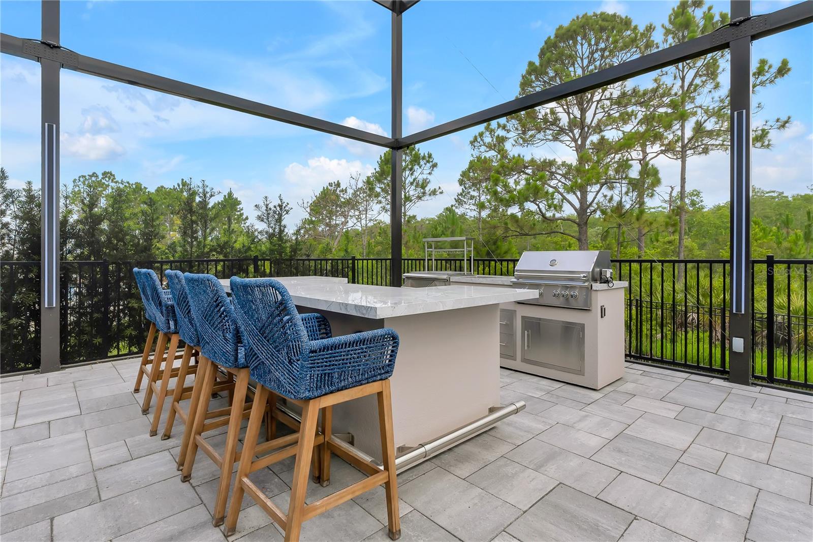 LAUREL POINTE PH 1 - Residential