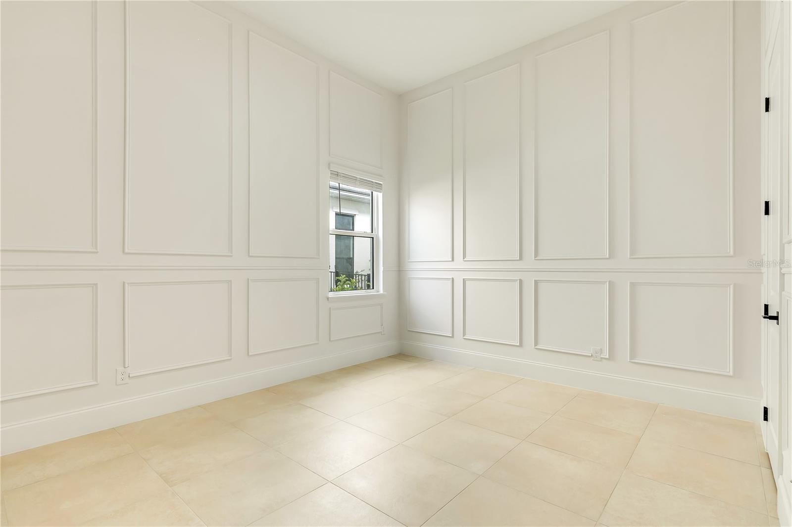LAUREL POINTE PH 1 - Residential