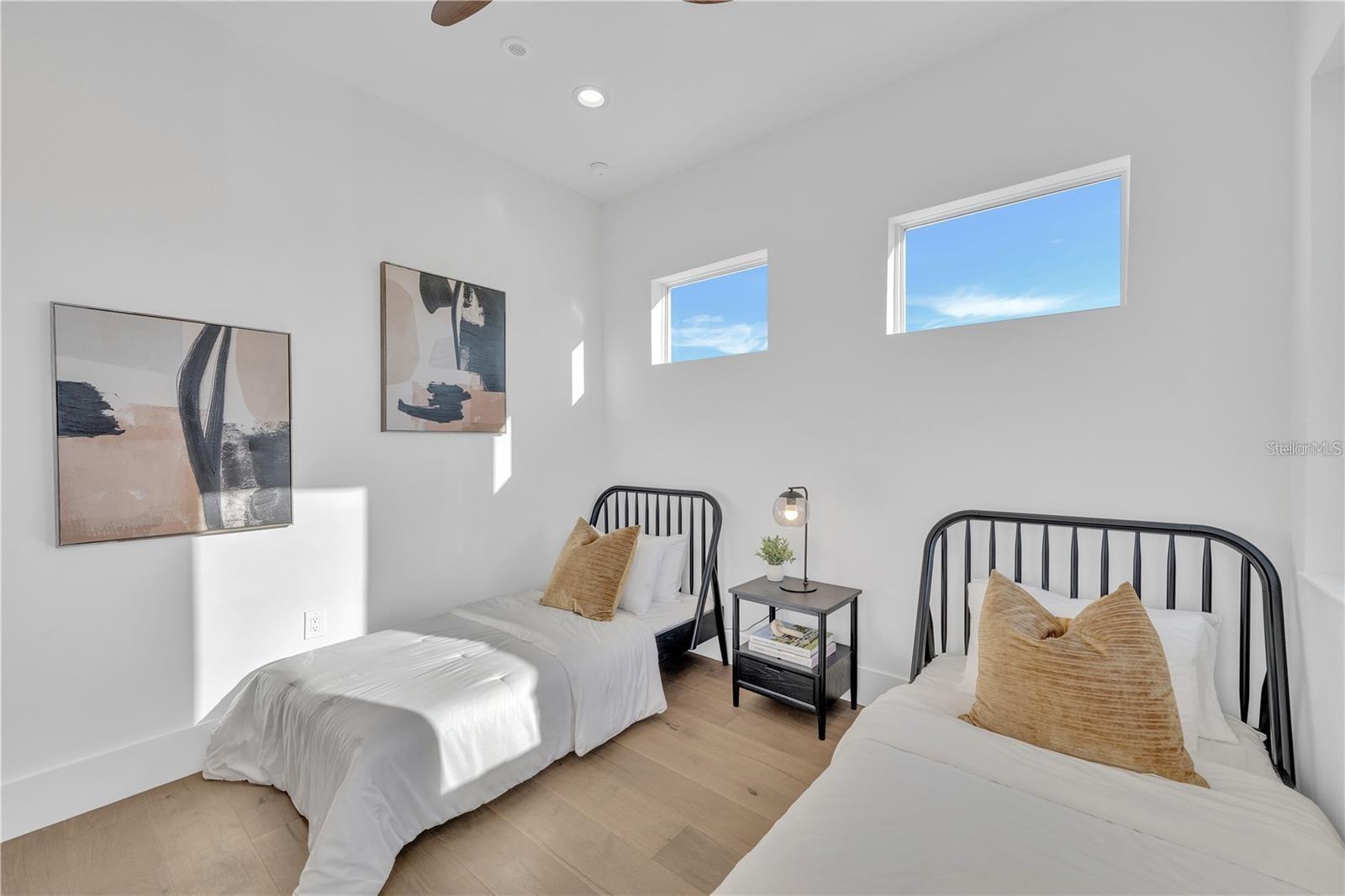 WATERSIDE-WOOD SIESTAS BAYSID - Residential