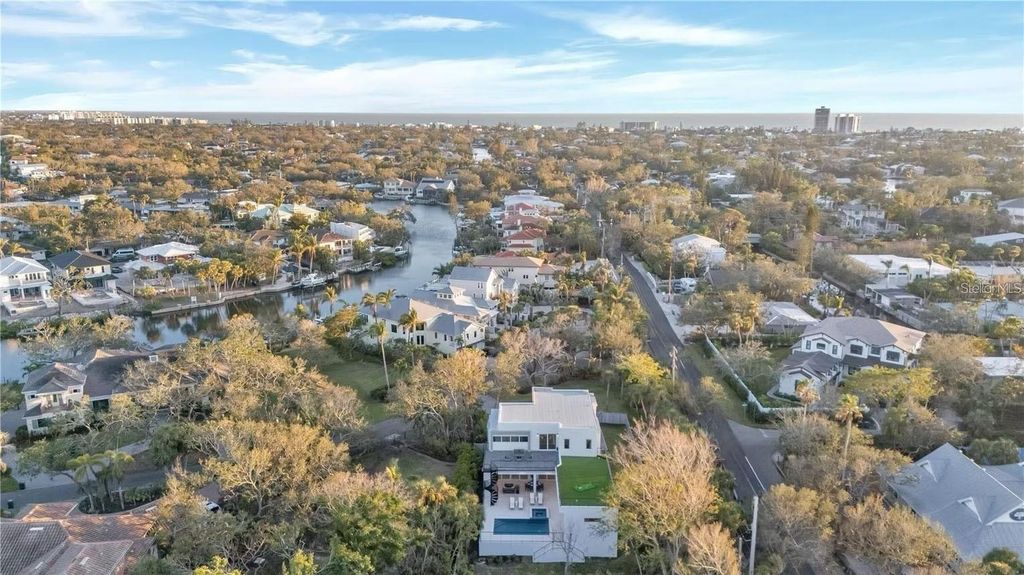 Photo of 603 Tremont Street, Sarasota, FL 34242 (MLS # A4682231)