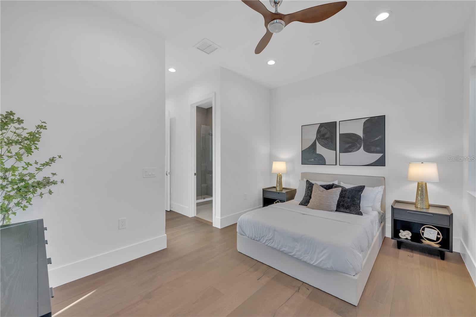 WATERSIDE-WOOD SIESTAS BAYSID - Residential