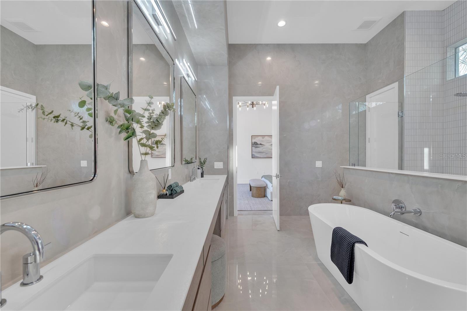 WATERSIDE-WOOD SIESTAS BAYSID - Residential