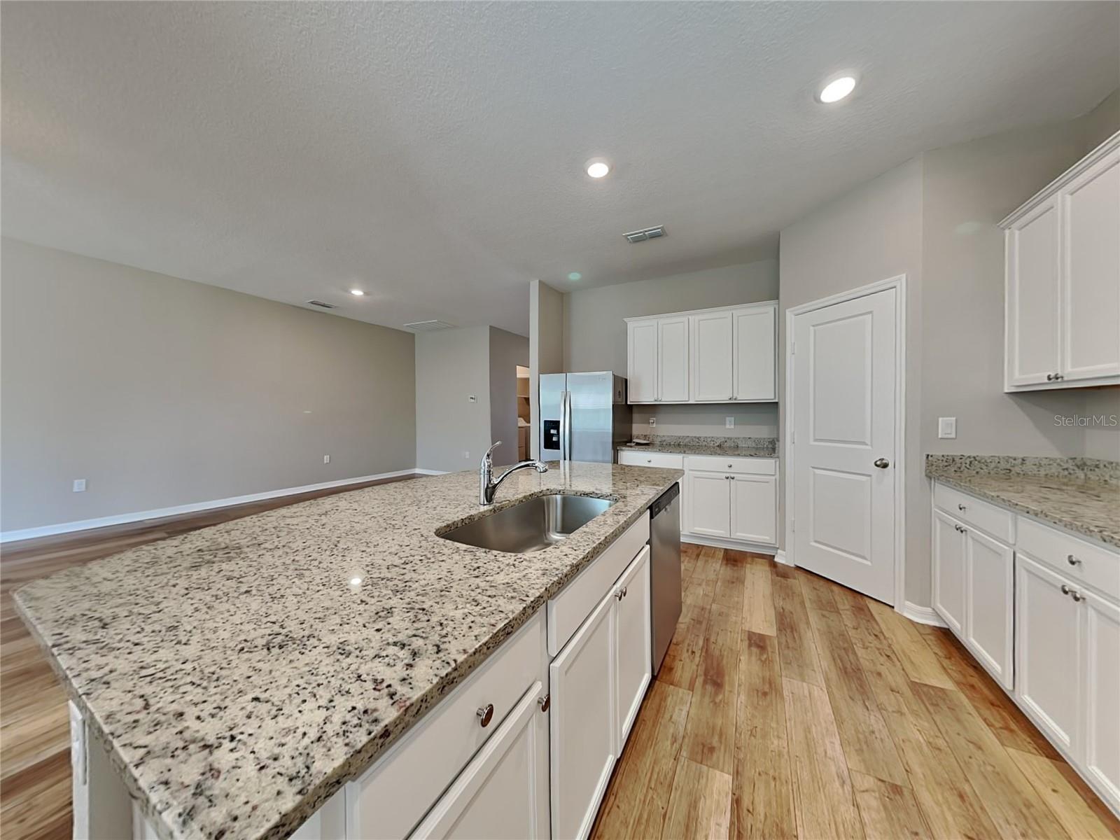 RIVERSTONE PH 3 & 4 - Residential Lease