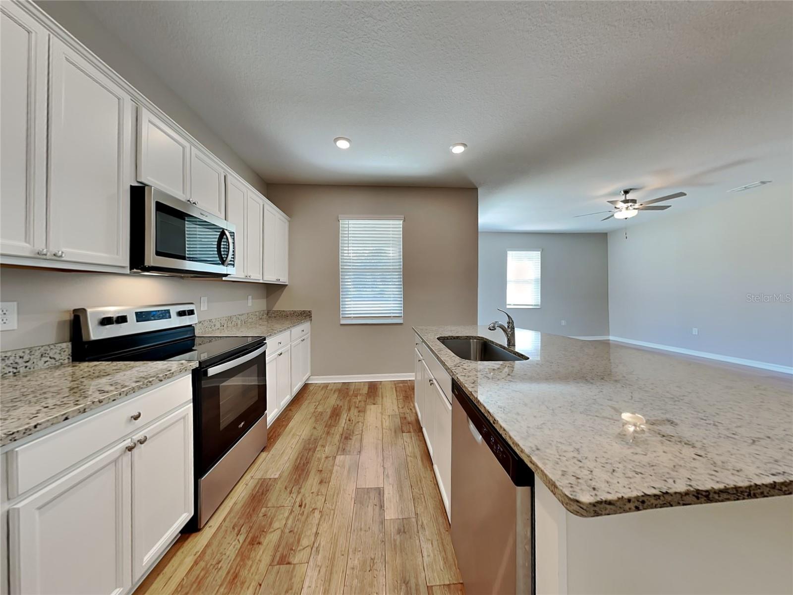 RIVERSTONE PH 3 & 4 - Residential Lease