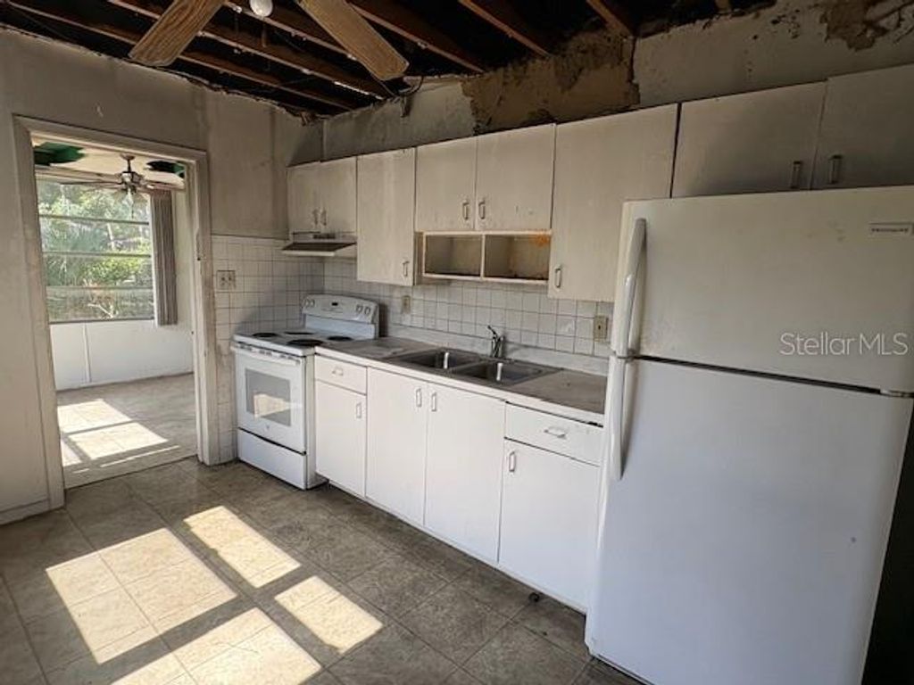 Photo of 1758 35th Street, Sarasota, FL 34234 (MLS # A4652687)