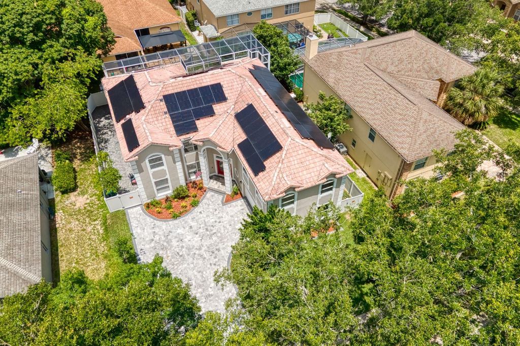 Photo of 1706 Cheltenborough Drive, Orlando, FL 32835 (MLS # O6375368)