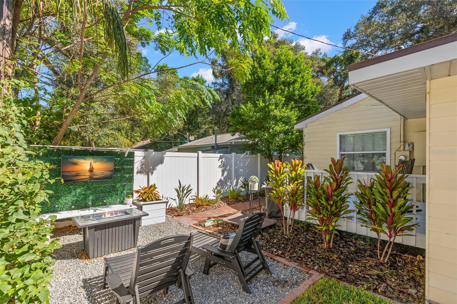 BROOKLAWN - Residential