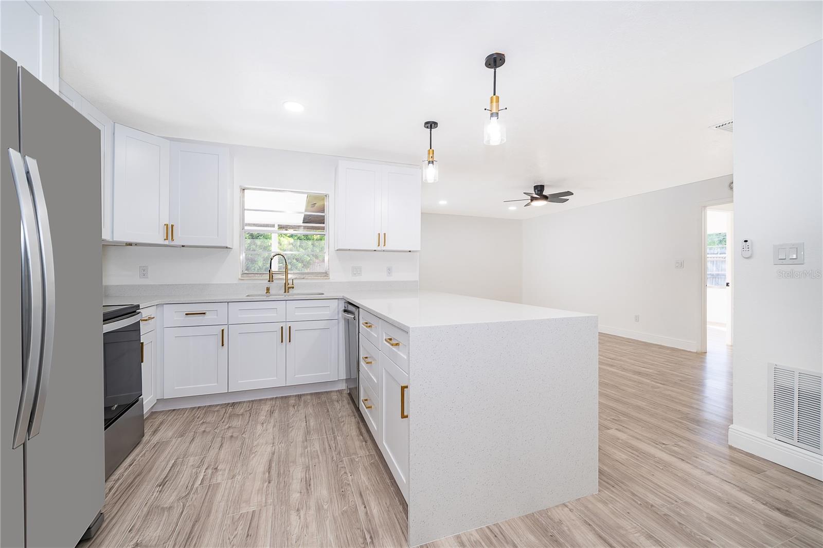 WRENWOOD UNIT 3 3RD ADD - Residential