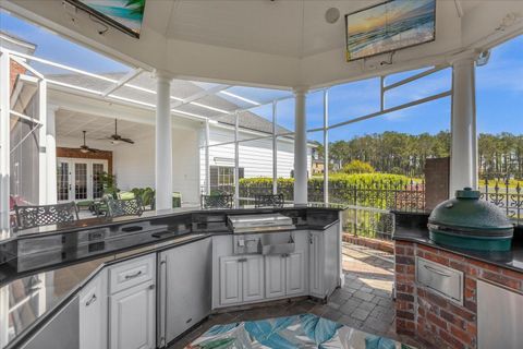 A home in MOUNT DORA