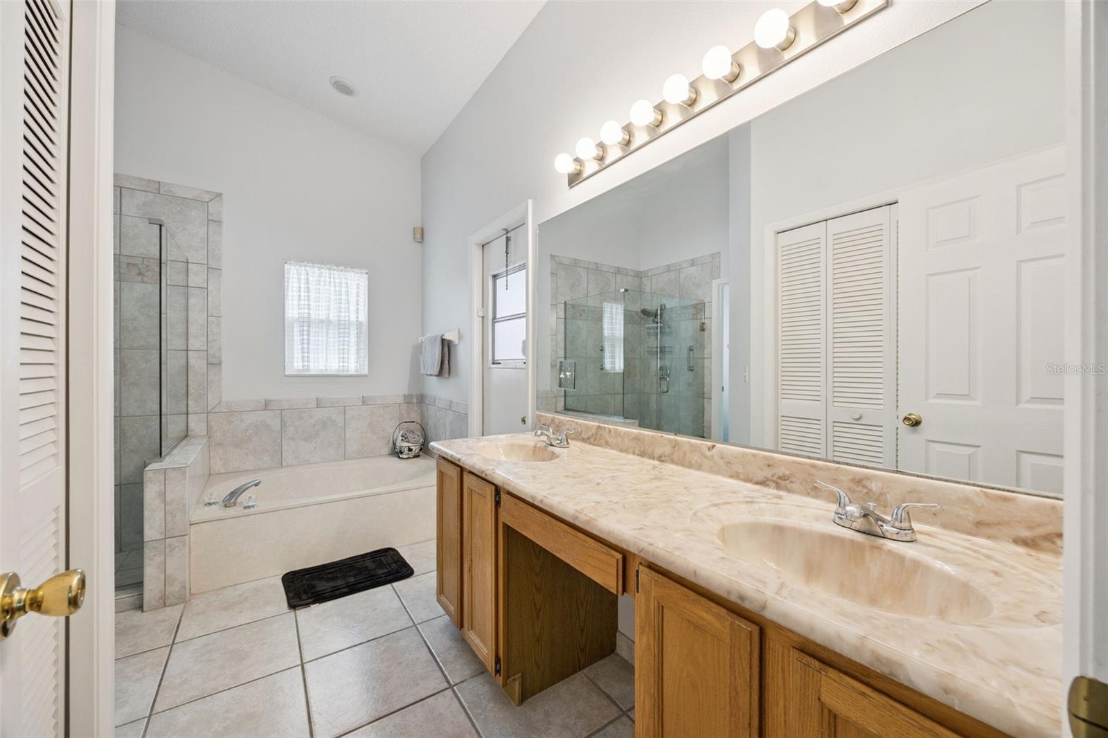 LINDFIELDS UNIT 3 - Residential