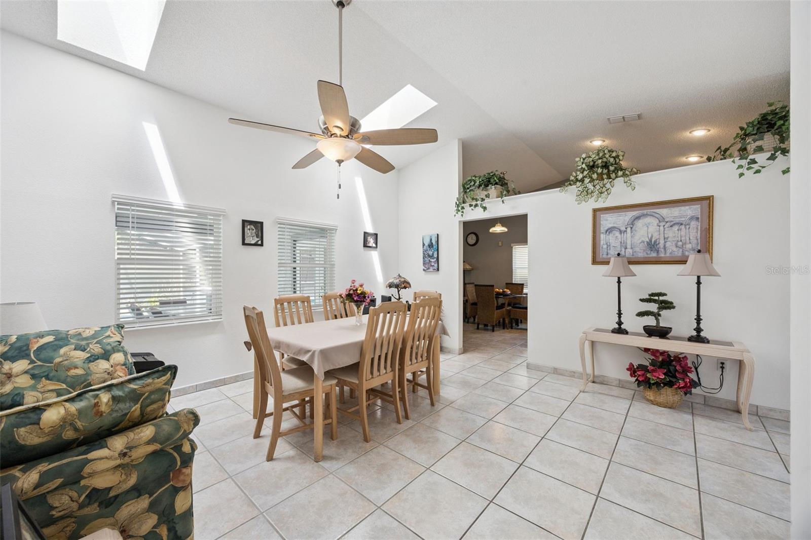 LINDFIELDS UNIT 3 - Residential