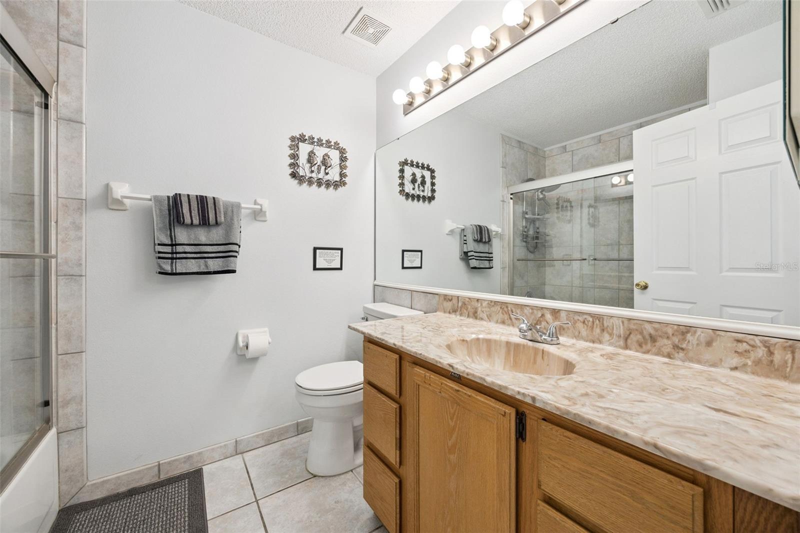 LINDFIELDS UNIT 3 - Residential