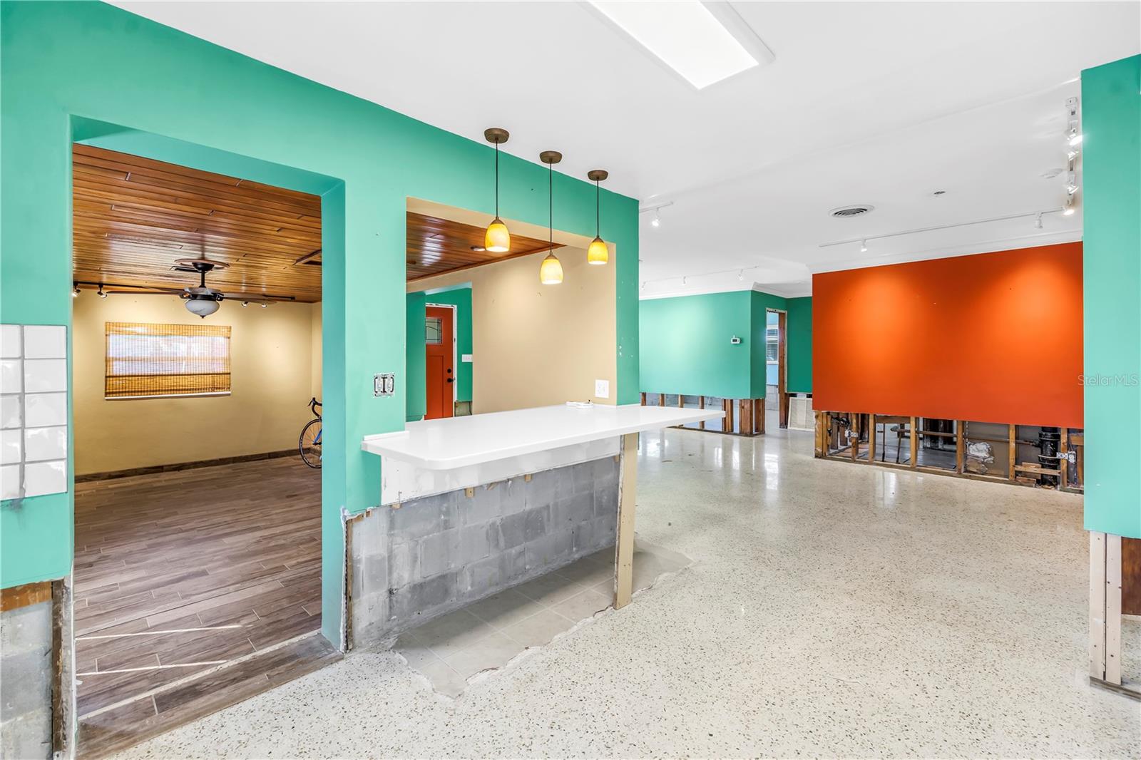 CAUSEWAY ISLES - Residential