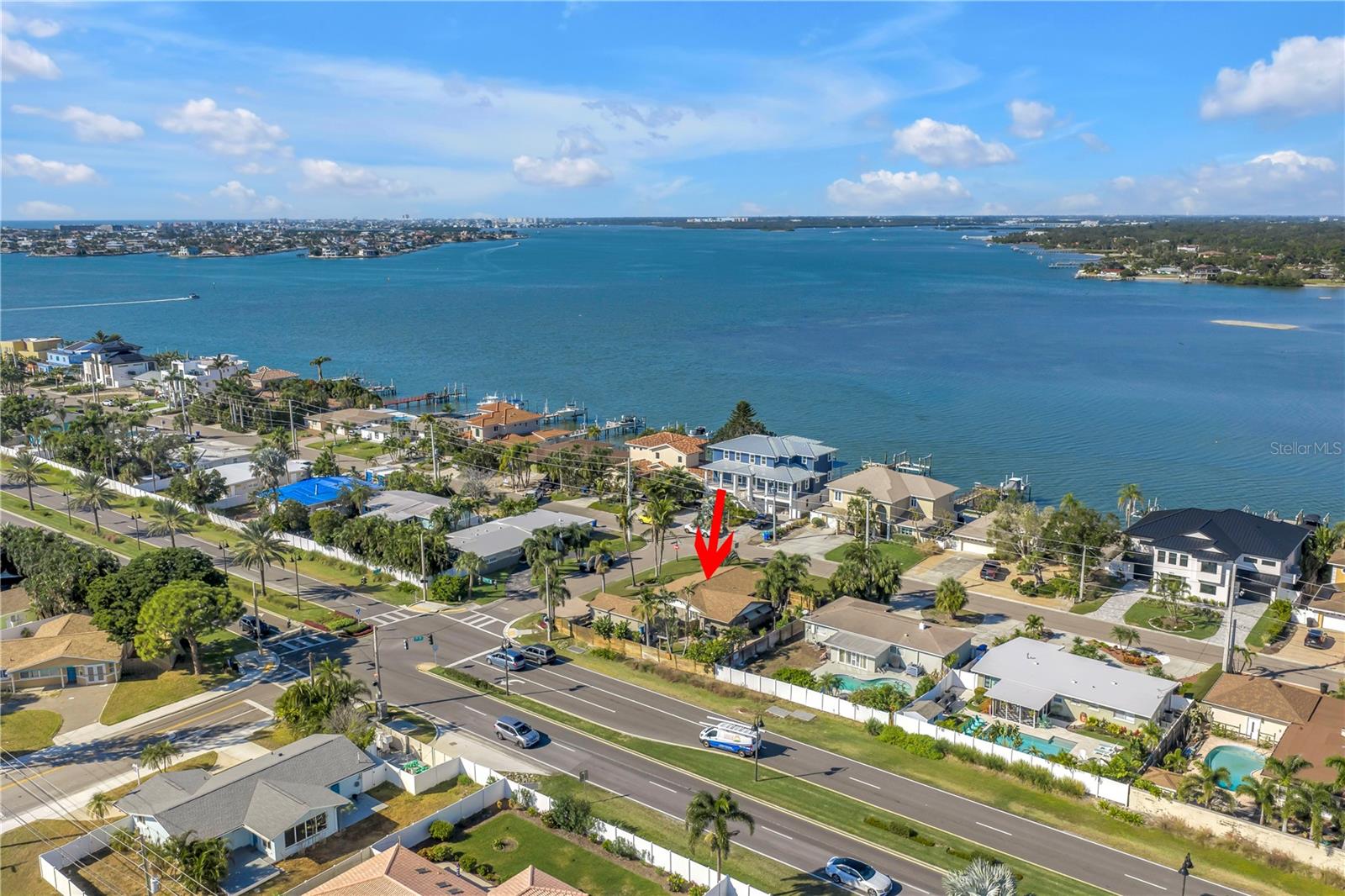 CAUSEWAY ISLES - Residential