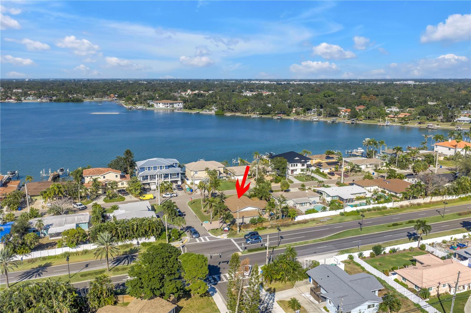 CAUSEWAY ISLES - Residential