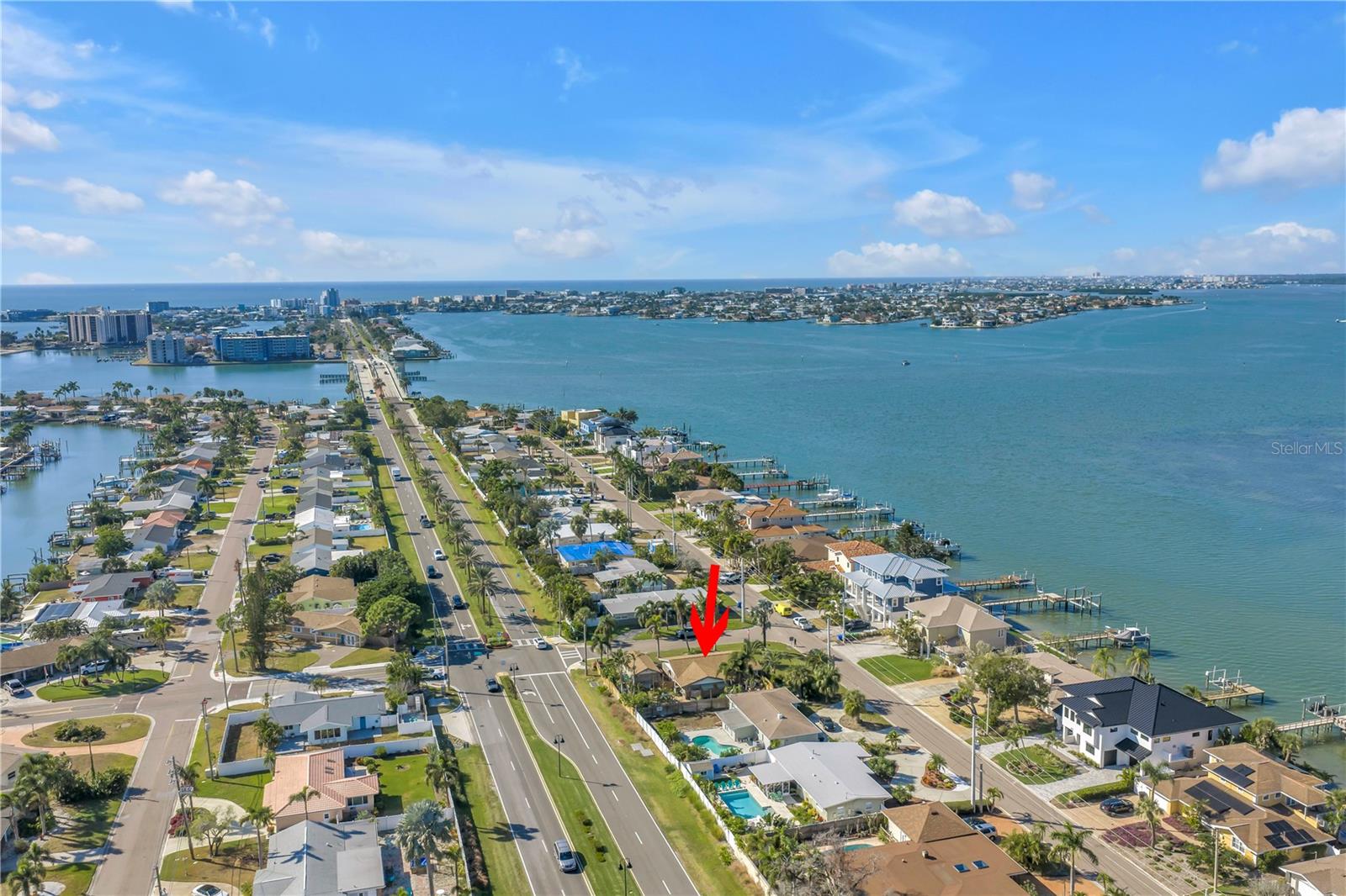 CAUSEWAY ISLES - Residential