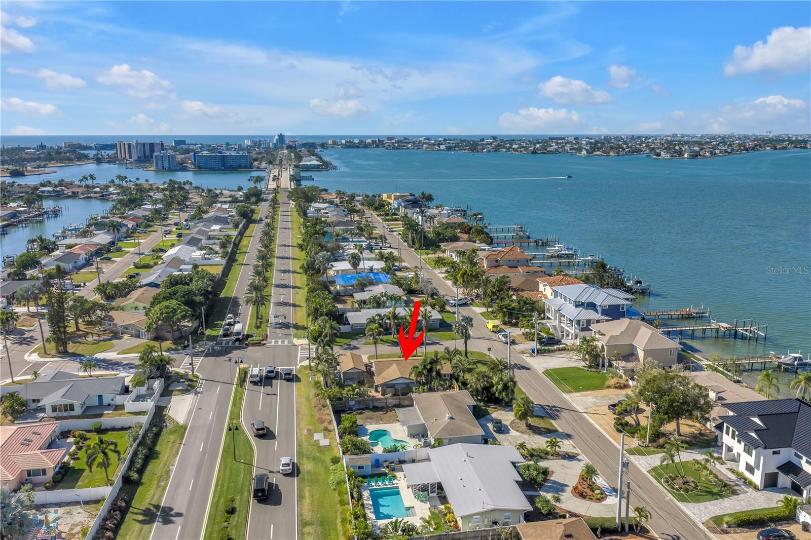 CAUSEWAY ISLES - Residential