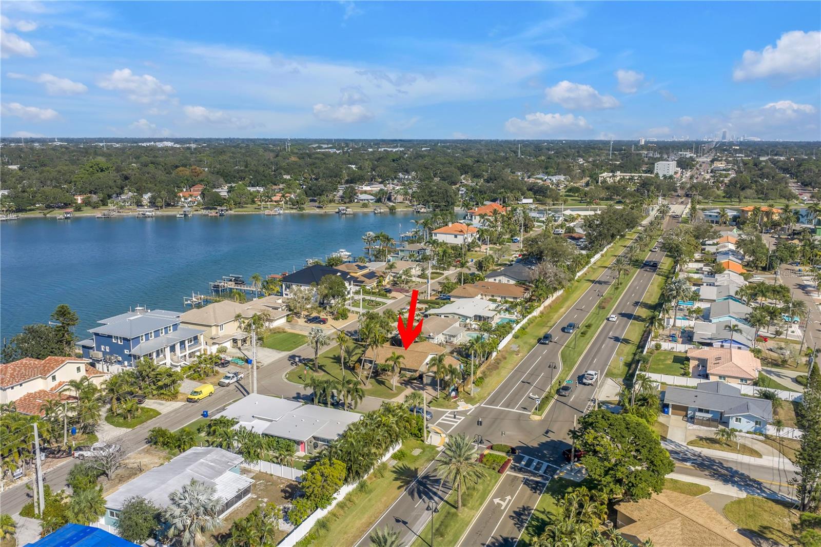 CAUSEWAY ISLES - Residential