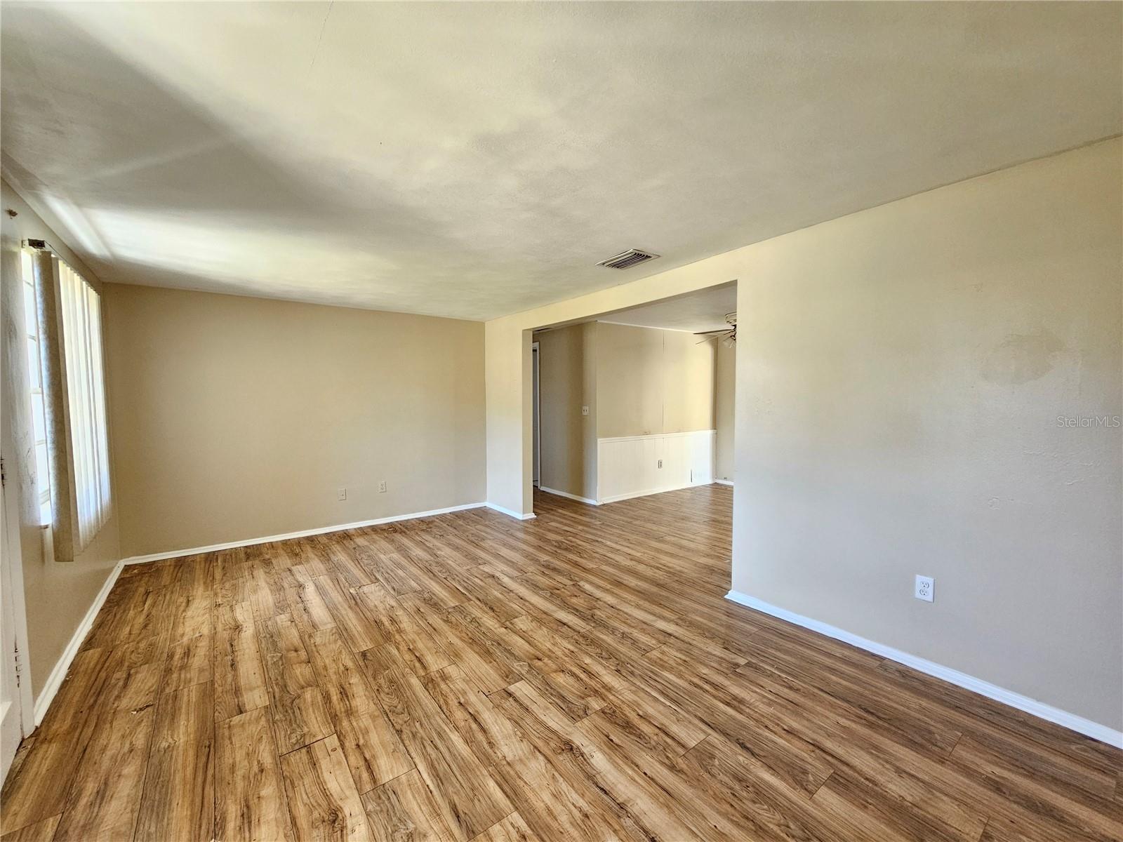 BEACON SQUARE - Residential Lease