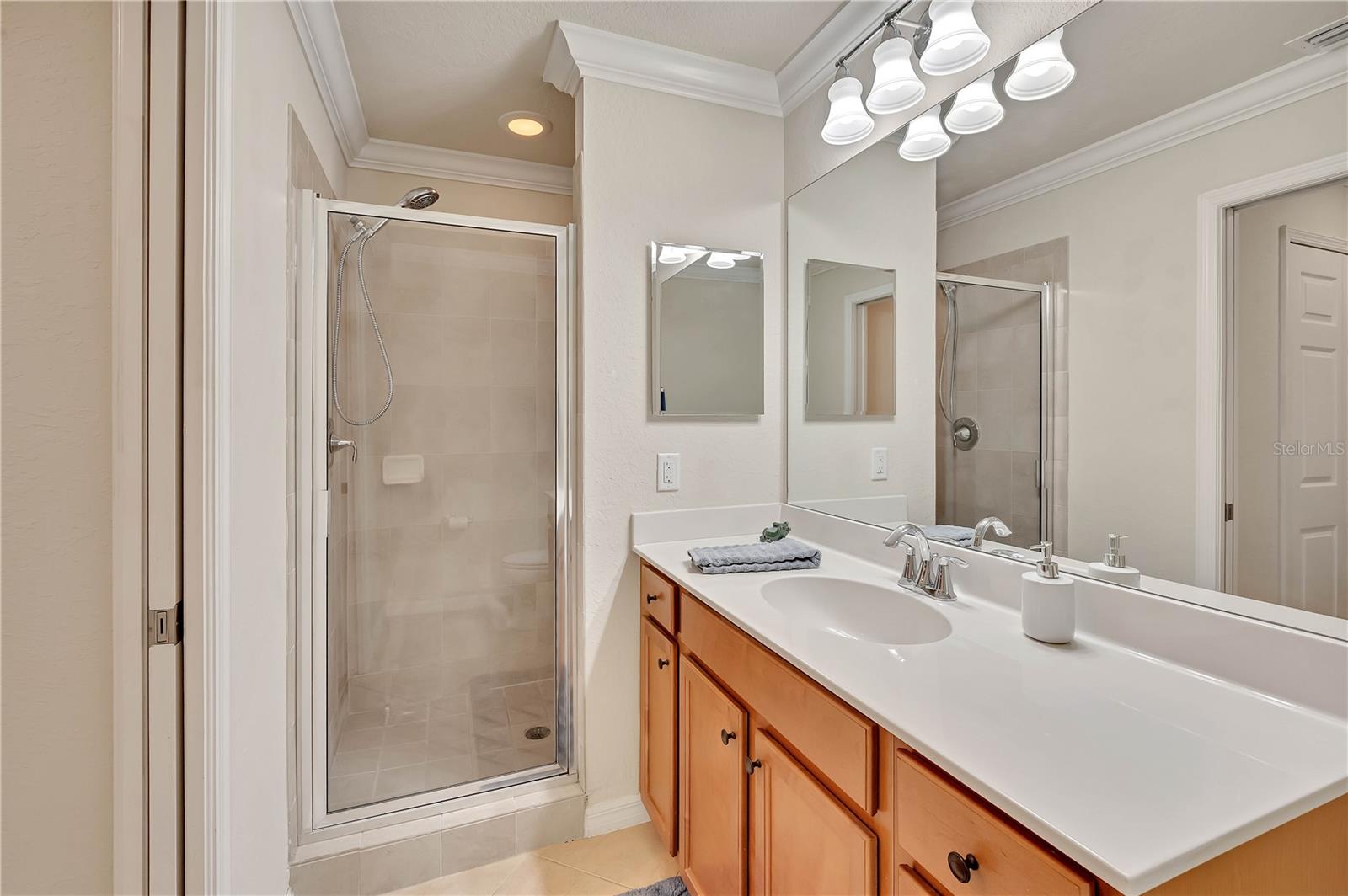 RIVER STRAND - Residential Lease