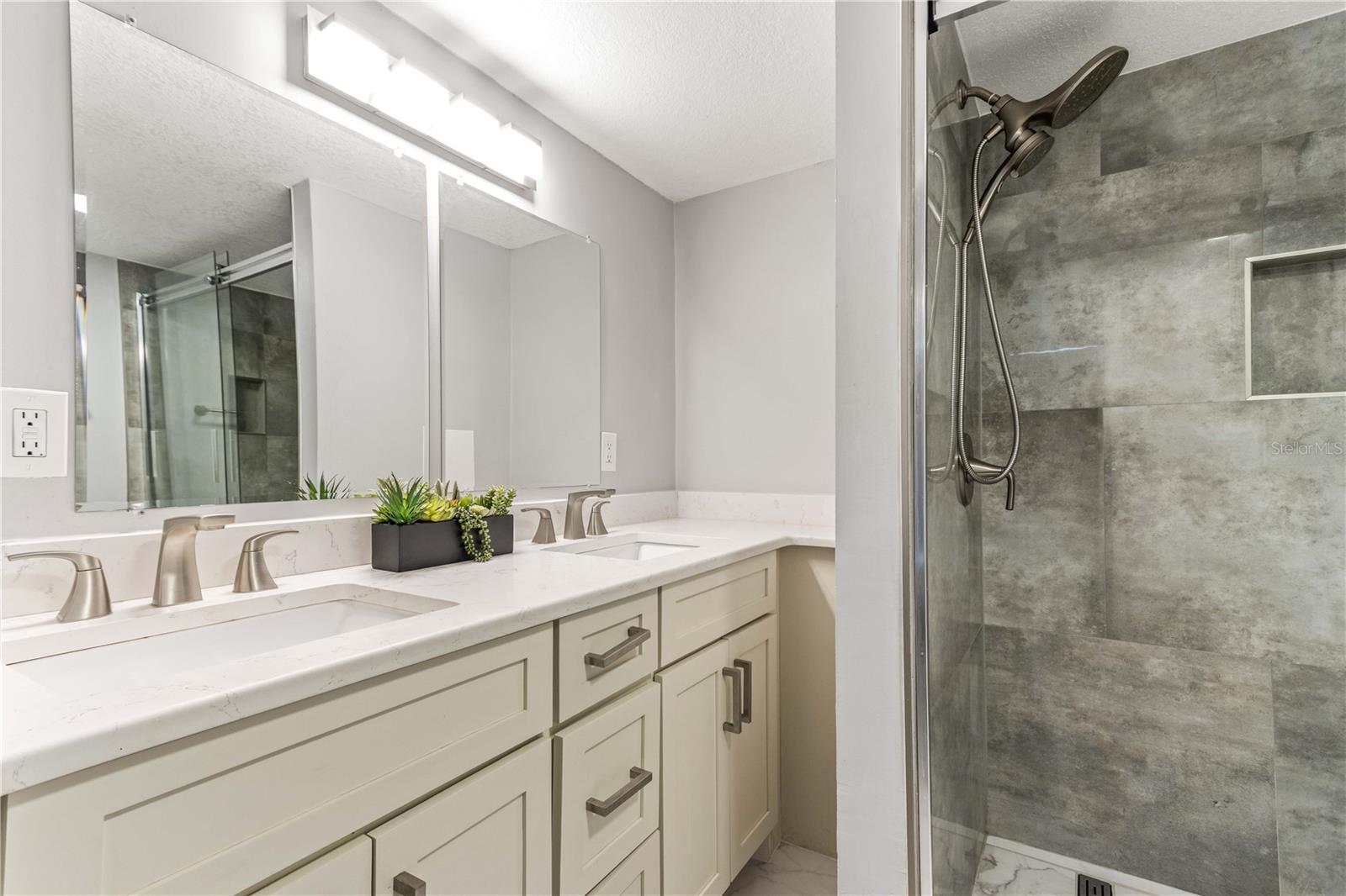 CLEARWATER SAND KEY - Residential