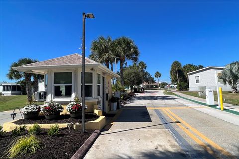 A home in ELLENTON